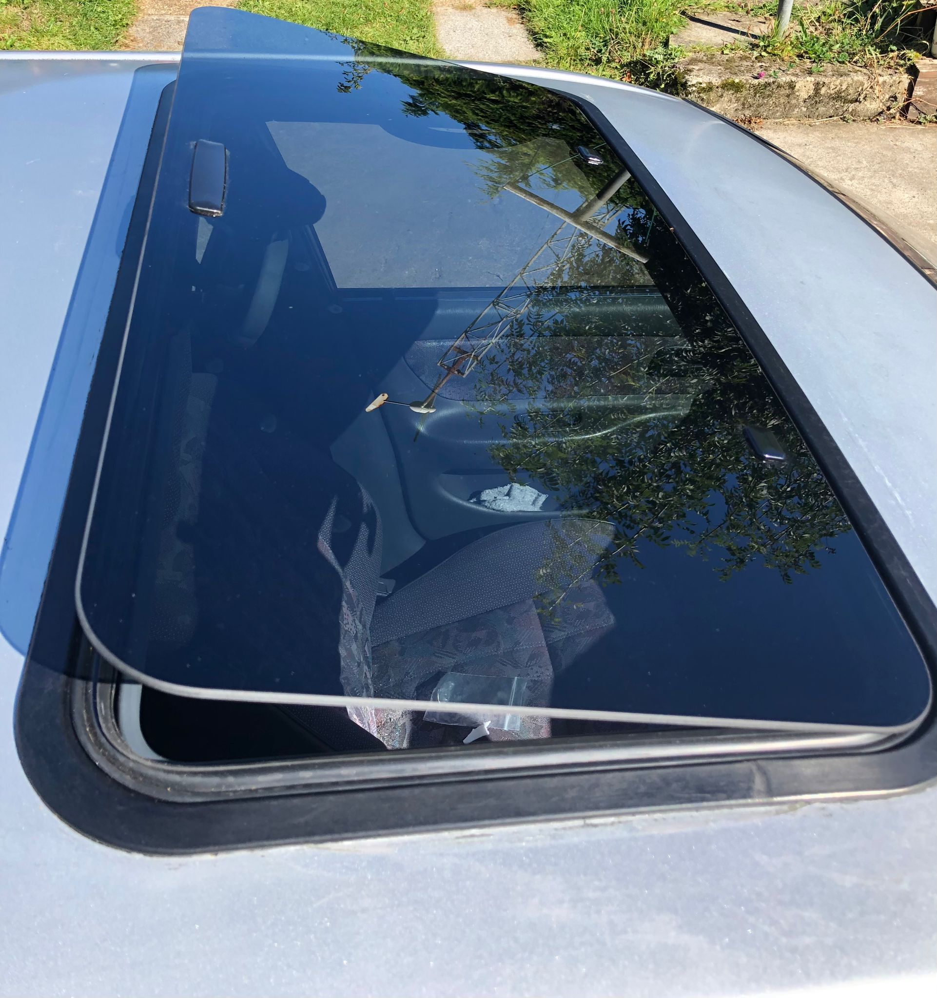 Manual pup-up Car Sunroof (800mm х 426mm) (31.49inch x 16.77inch) - Miles Car parts & accessories